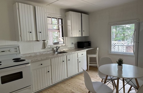 Muskoka Lakes Cottage | Private escape with over 200 feet of lakefront on Stewart Lake!
