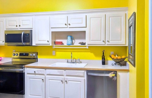 Sugar Hill Apartment | PRIVATE, FULLY FURNISHED 2-BEDROOM, 2-BATHROOM BASEMENT APARTMENT
