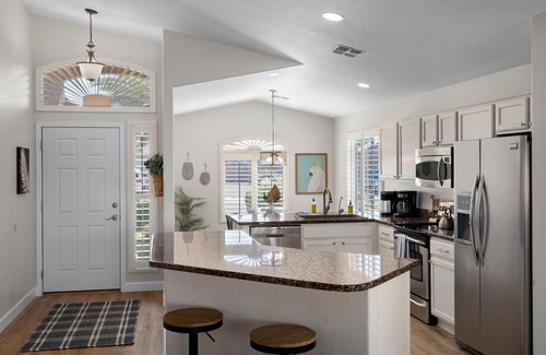 Springfield Lakes Reflection House | Private Heated Pool & Spa - Quiet Neighborhood - Close to Casino & Golf