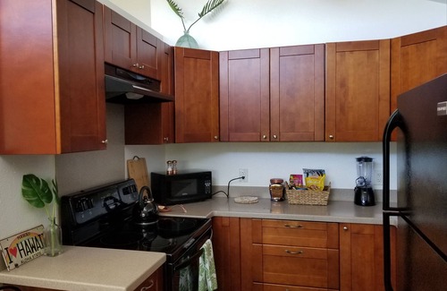Pauwela House | Private home located in tropical setting close to beaches and waterfalls