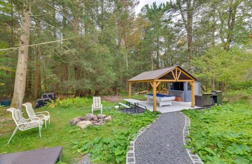 Blakeslee House | Private Hot Tub Poconos Babbling Brooke Cottage