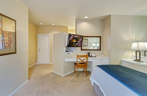 Century West Hotel | Private, hotel style suite in Bend with access to fitness center.