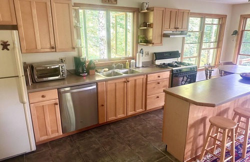 Warren House | Private House with 50 Acres on the Mad River!