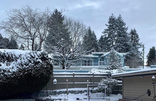 Delta House | Private Independent 1 Bed + 1 Bath in Delta BC Canada