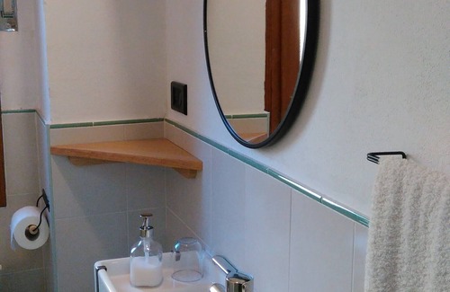 Casalecchio di Reno Bed & Breakfast | Private room with exclusive bathroom and mini kitchen
