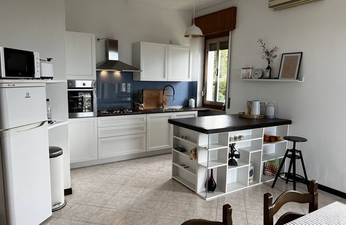 Caprino Veronese House | Private garden, tranquility and privacy