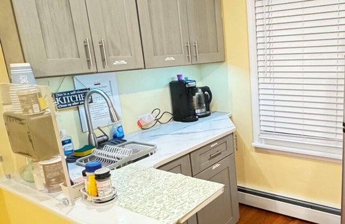 Bay Shore Apartment | Private King Bedrm, Pet Pally, Work, Events, LTR, MTR, STR