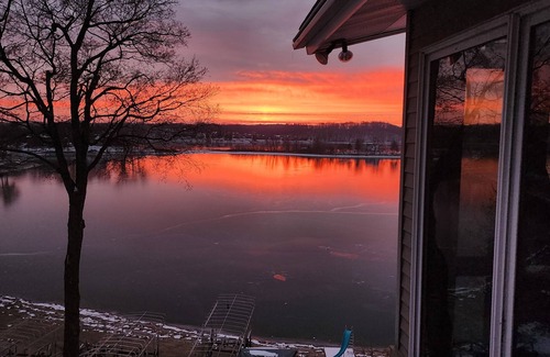 Prior Lake Apartment | Private Lake Space with beautiful views and Beach!