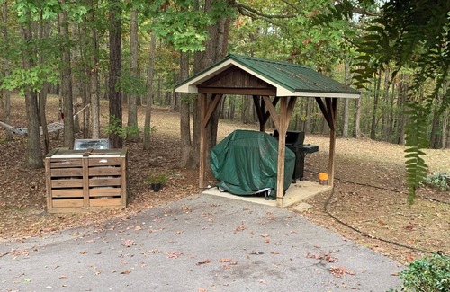 Ruffin Cabin | Private Lake/Sport Clay Range 30 Min to GSO, VIR, Martinsville 10 min Danville
