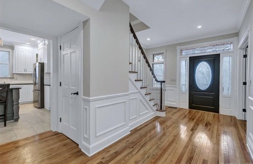 Easton House | Private Luxury Stay in Expansive Home & Property