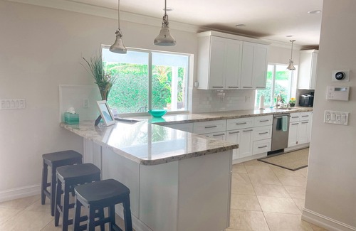 Lighthouse Point House | Private Luxury Oasis Minutes From The Beach w/Private Heated Pool