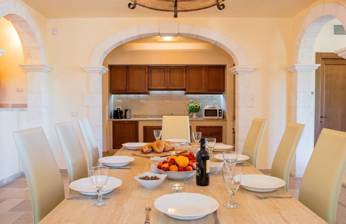 Fasano Villa | Private Luxury Villa Heated Pool, Seaviews, Air-Con, Fast Wi-Fi, near Hill Towns