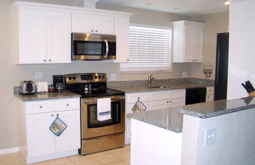 Ormond-by-the-Sea House | Private modern 2bd home, very clean, steps to beach