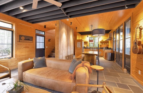 Providence Cabin | Private Modern Cabin with hot tub and outdoor shower. Pet friendly!