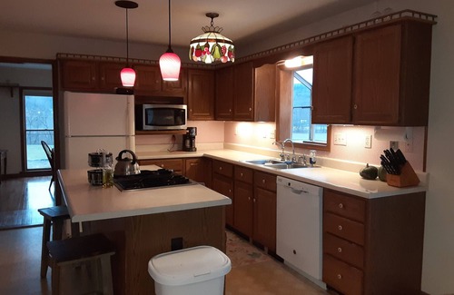 Cornish House | Private mountain setting w/open rooms, hiking, biking, skiing at your doorstep!