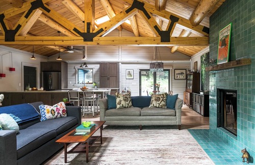 Woodstock House | Private oasis, ideal for families! Hot tub always open! Heated pool open in May!