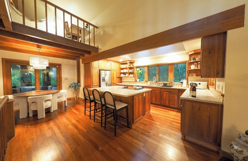 Hammondsport House | Private oasis on 12acre estate 15min to Keuka Lake