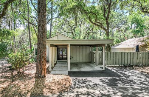 Lawton Woods House | Private Oasis with Pool - Pet Friendly - Fully Fenced Yard - 3 Pender Lane
