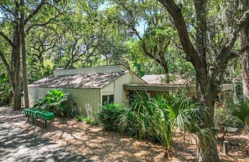 Lawton Woods House | Private Oasis with Pool - Pet Friendly - Fully Fenced Yard - 3 Pender Lane
