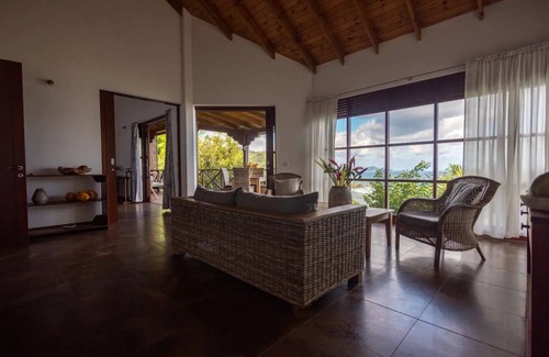 Port Glaud Villa | Private Ocean View Villa 6.