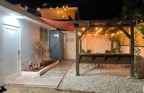 Bucana Apartment | Private Patio Retreat with Zen Vibe and FREE Laundry