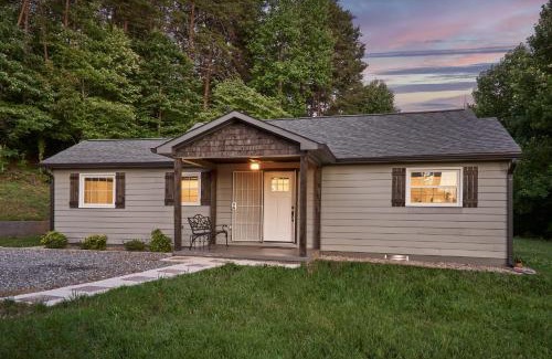 Rutherfordton House | Private Peaceful House near Lake Lure Chimney Rock
