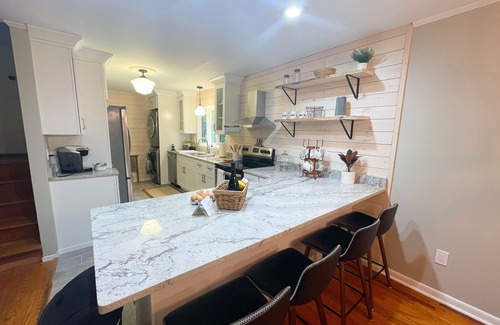 Waynesville House | Private, Peaceful Mountain Getaway next to a mini farm! Blue Rdge Pkwy close by