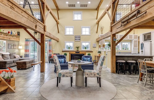 Hillsboro House | Private Ponds & Trails: Hillsboro Nature Retreat!