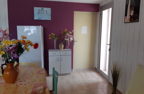 Allegre Les Fumades Villa | Private pool with garden