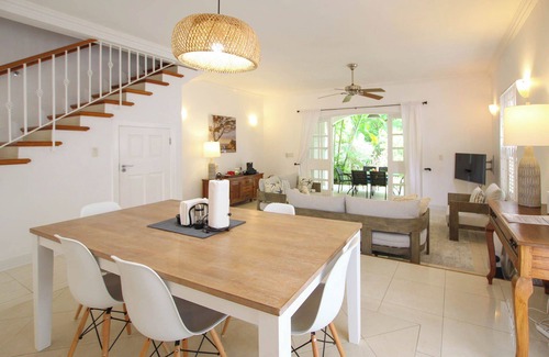 Porters Villa | Private Pool, 3 mins from Beach - Turtle View 2