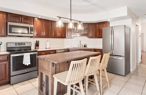 Whitfield House | Private Pool! Arcade! Game Room! Near Downtown SRQ