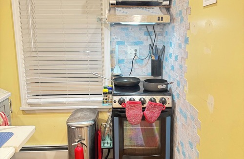 Bay Shore Apartment | Private Queen BedRm, Events, PetPally, LTR, MTR, STR