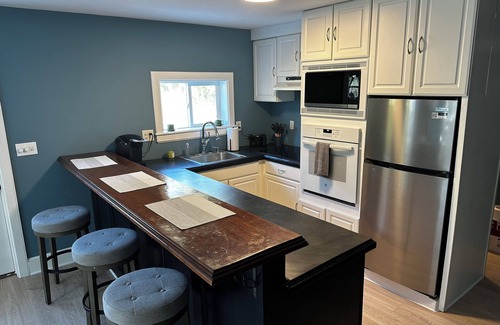 Johnstown House | Private & quiet bardominium in Johnstown with woods & trails. Prime location!