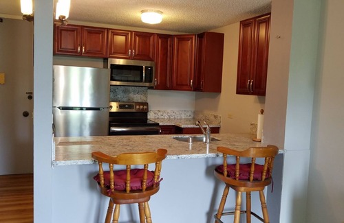 Waimalu Condo | Private, Quiet +Kitchen, Inside Laundry, Prkg/Pool/Hot Tub, best of Affordable!
