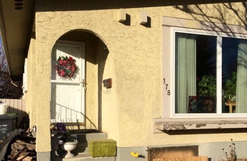 Southeast Calgary Resort | Private room ∙ 2 guests