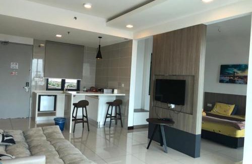 Kampung Bahasa Kapor Apartment | Private Residence Waterfront