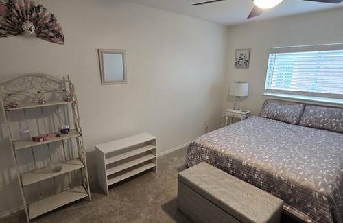 University Hills Resort | Private room ∙ 3 guests