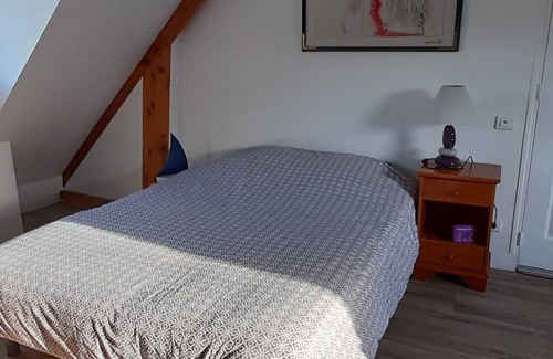 Saint-Malo-de-Phily Bed & Breakfast | Private room for 2 people and 1 baby bed in a quiet area, not on a housing estate.
