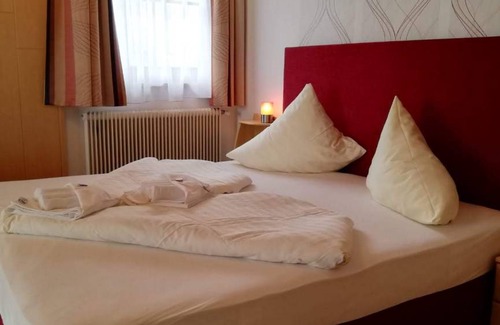 Trattenbach Resort | Private room ∙ 1 bedroom ∙ 2 guests