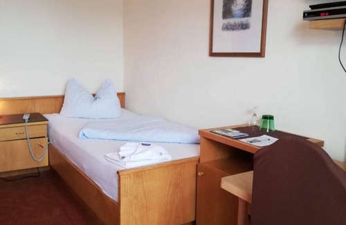 Trattenbach Resort | Private room ∙ 1 bedroom ∙ 1 guest