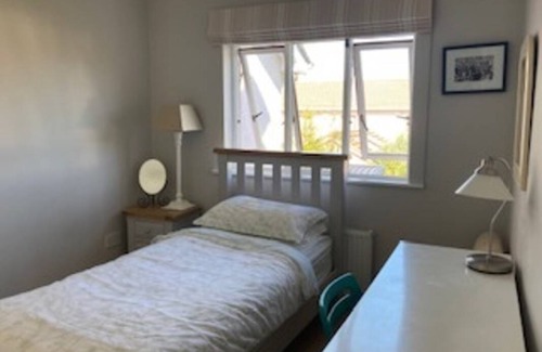 Blackrock Resort | Private room ∙ 1 guest