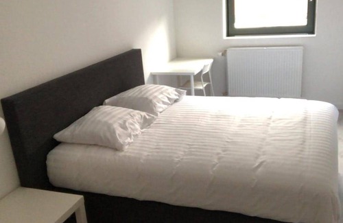 Bijlmer-Oost Resort | Private room ∙ 1 bedroom ∙ 1 guest