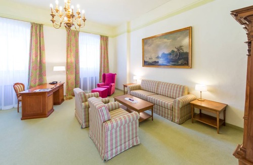 Gaming Resort | Private room ∙ 2 bedrooms ∙ 4 guests