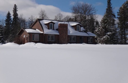 Whitecourt Resort | Private room ∙ 2 guests