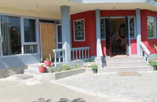 Srinagar Cabin | Private room ∙ 3 guests