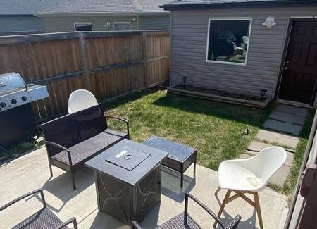Calgary Resort | Private room ∙ 1 guest