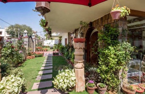 Civil Lines Resort | Private room ∙ 2 guests