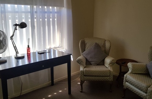Paradise House | Private room with ensuite bathroom