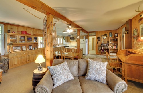 Big Bay House | Private Sandy Beach: Lake Superior Group Retreat