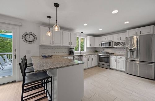 Eastham House | Private setting near bay & ocean beaches-completely updated, game room, fire pit